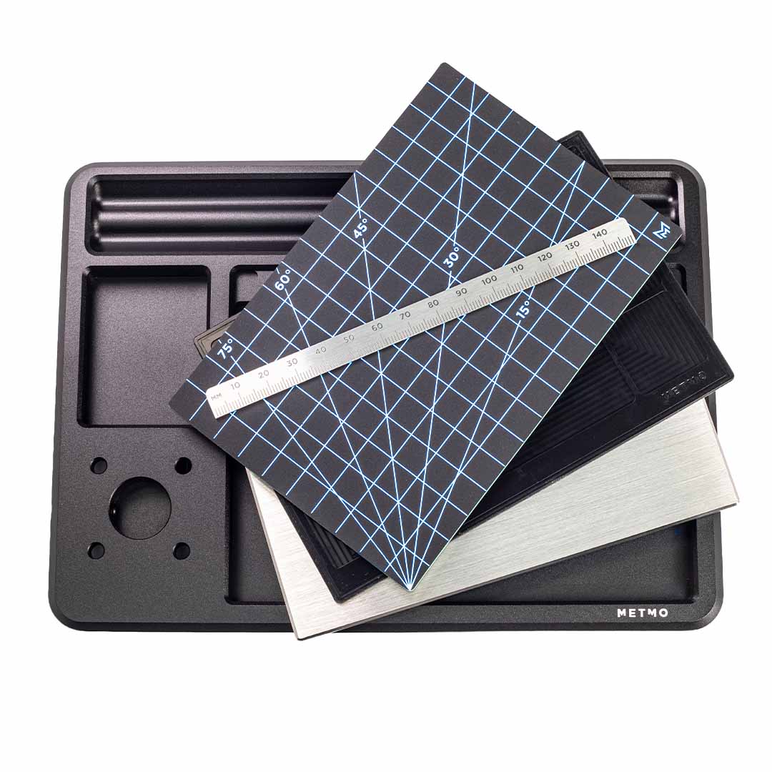 Metmo desktop workstation for fractal vise on a white background