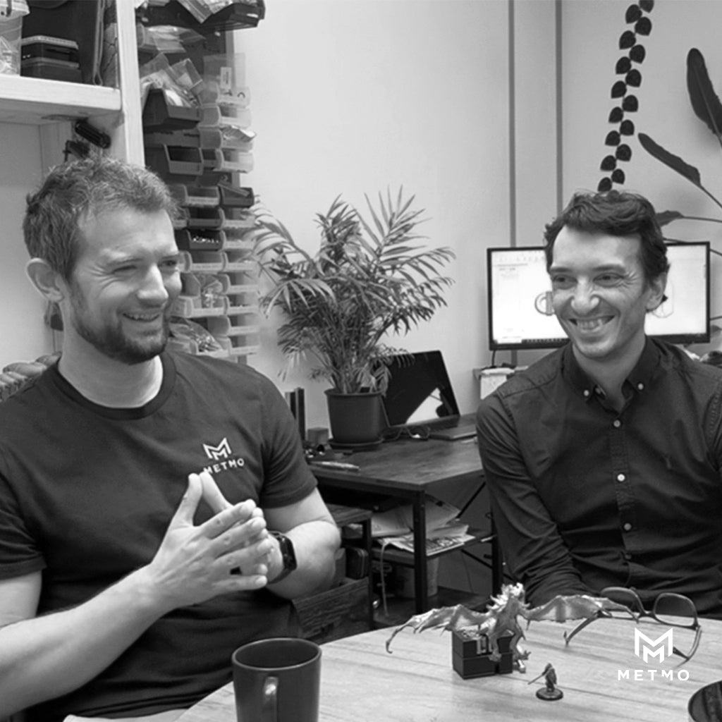 James and Sean.jpg__PID:e4c30a12-668f-4050-866f-f3f00de7ee52