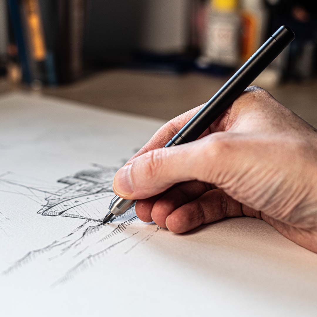 Multi Drive being used to sketch a drawing