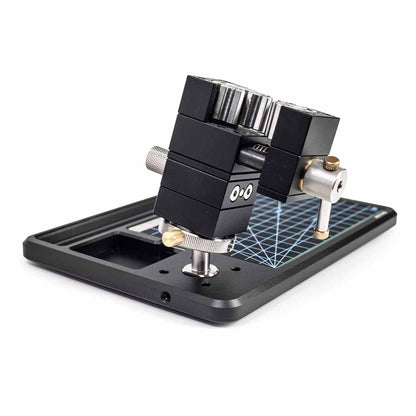 ball mount for fractal vise plugged into the workstation, with vice attached 