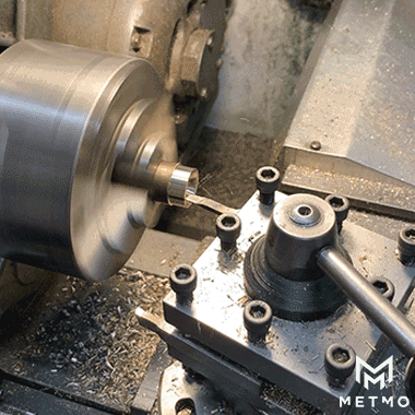 Machining helico brass parts on a lathe by hand. 