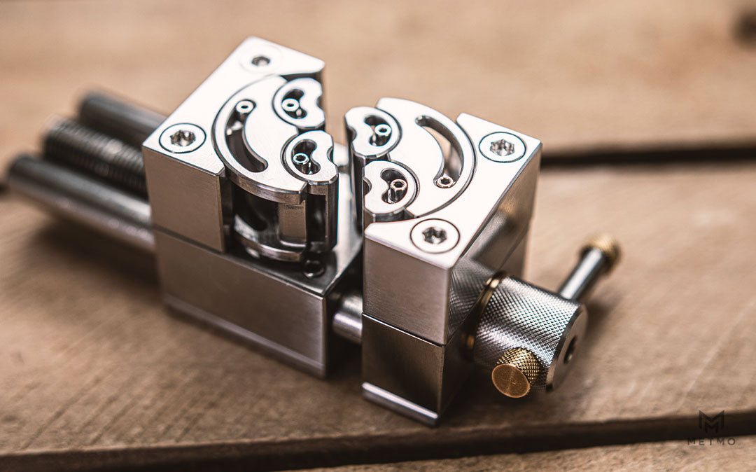 Close up of the stainless steel MetMo Fractal Vise