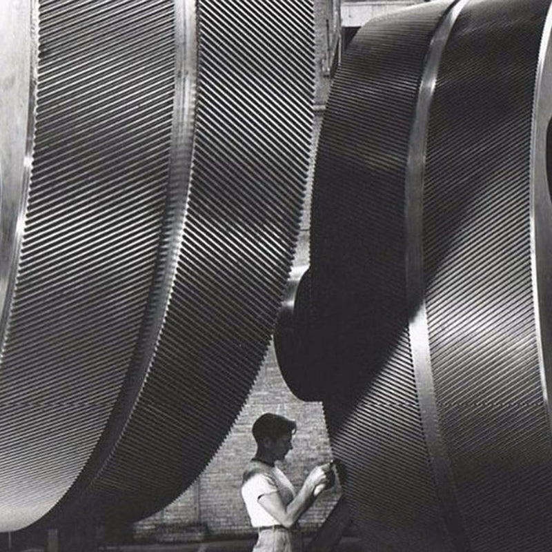 Fitting Helical gears in a turbine room