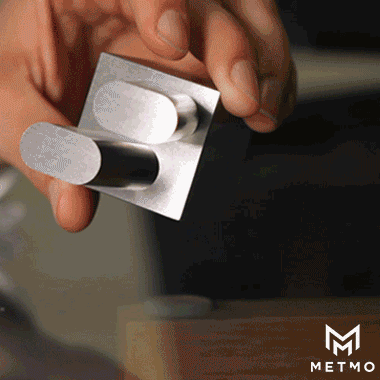 MetMo EDM cube on a desk