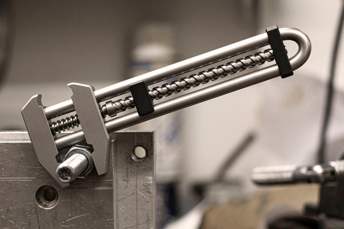 MetMo Grip close-up showing the precision-machined components.