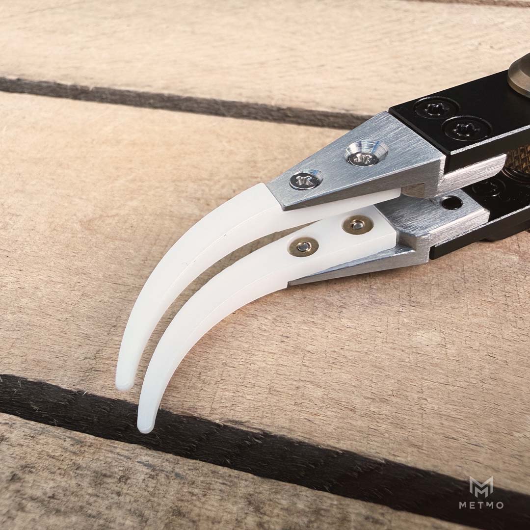 Curved Ceramic Micro Tips, fitted to a MetMo precision grip 