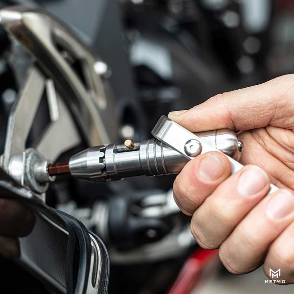 MetMo Titanium Pocket Driver - Premium Ratchet Screwdriver