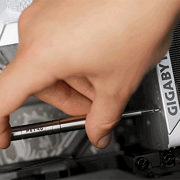 Person using MetMo Multi Drive Stubster to drive a screw.