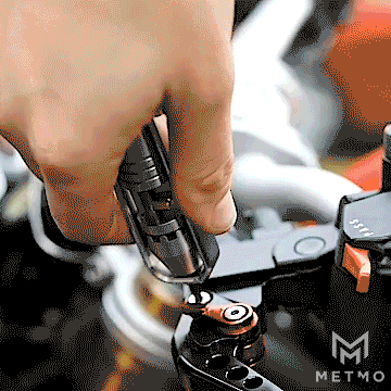 A multitude of examples of different usages of the MetMo Pocket Driver.