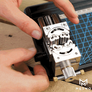 MetMo quick release short demo gif using desktop workstation