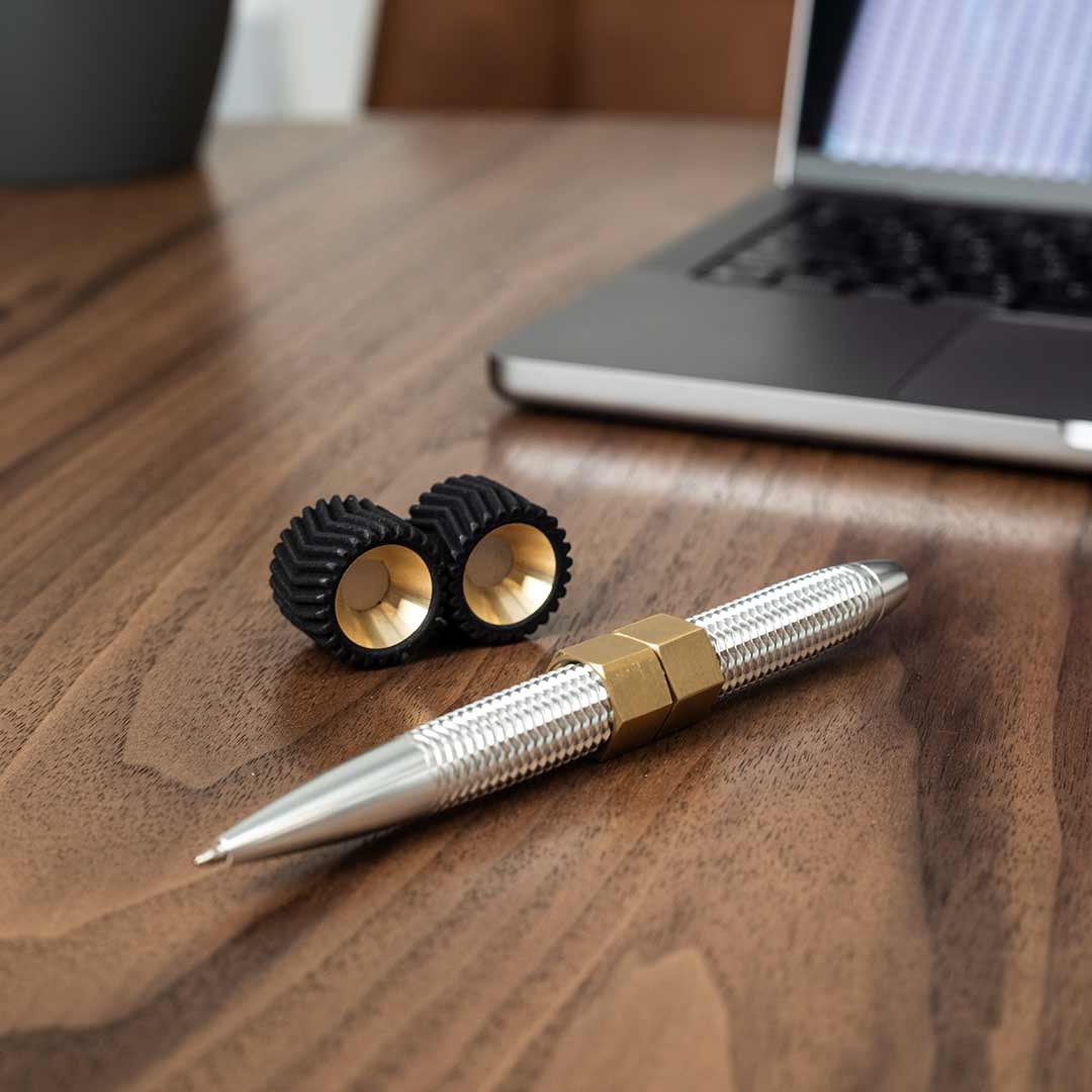 MetMo Aluminium Fidget Pen with Herringbone Helico MK2.