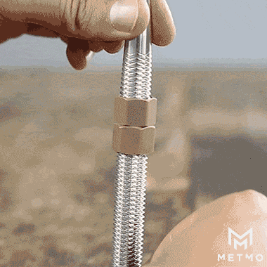 Smooth Dual threaded motion on a pen